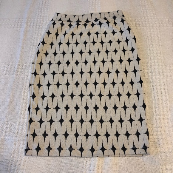 Beautiful women’s skirt! - Picture 7 of 10